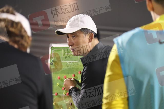 开云在线-国奥排除场外干扰抢到理想训练时间 比赛场设空调