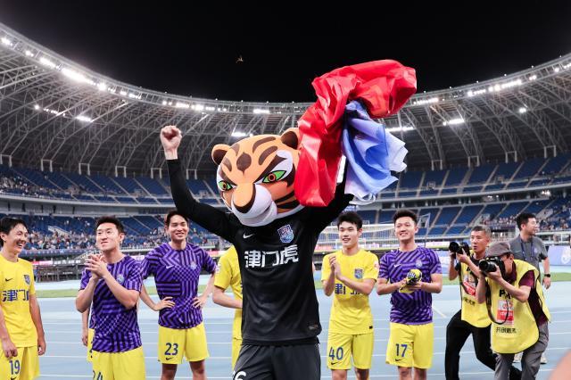 开云在线-绝平升班马保持半程不败 津门虎是时候露出獠牙了