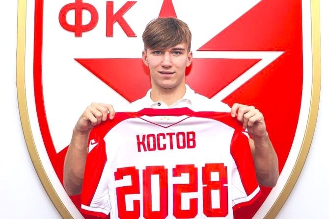 开云娱乐-镜报：阿森纳等队关注小将科斯托夫，红星队称已收到2000万欧报价