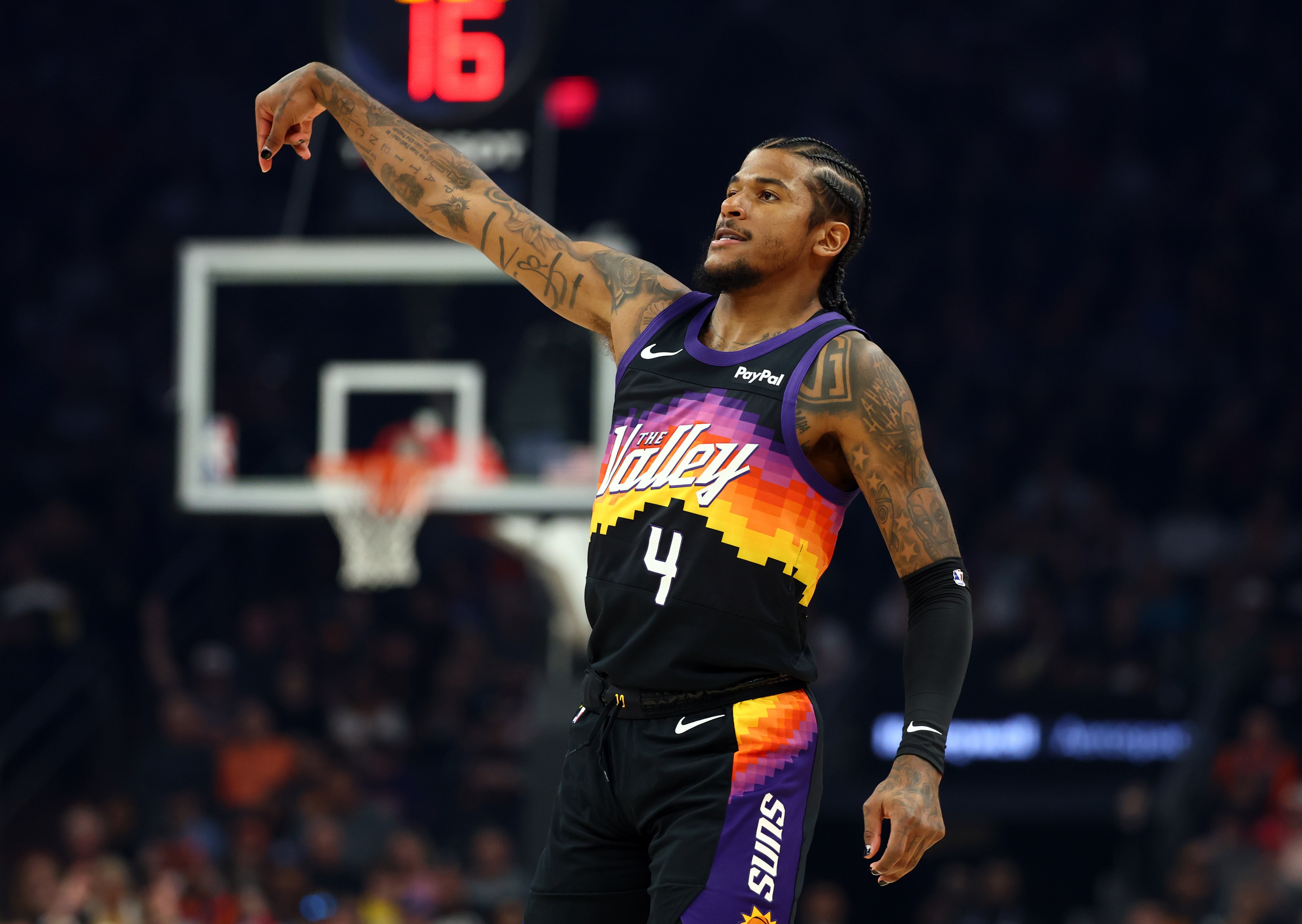 开云体育-杀疯了！杰伦·格林高难度中投打进后三分还有 8记三分平生涯最高