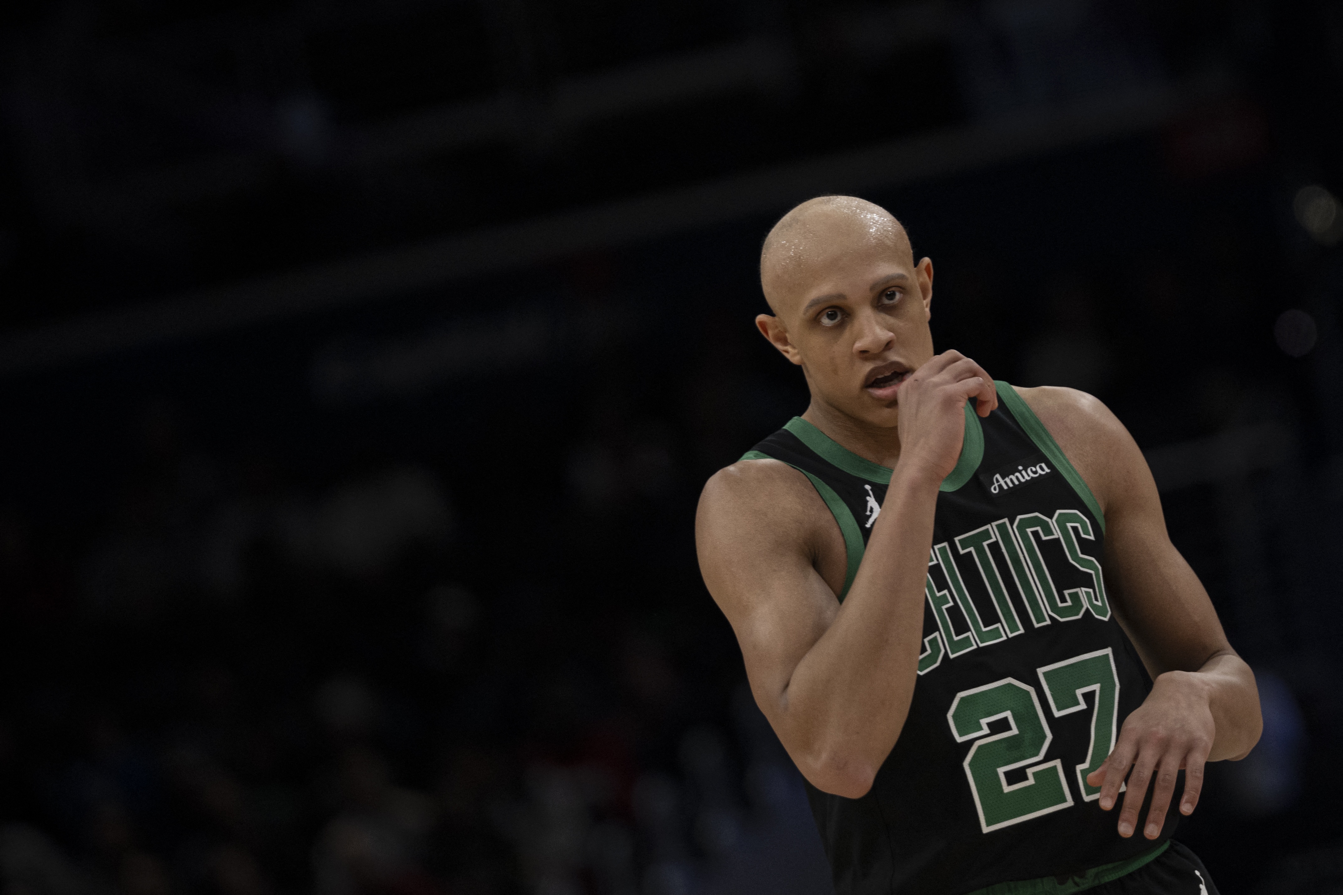 开云娱乐-杰伦·布朗：我知道沃尔什有潜力 我经常与他沟通 鼓励他